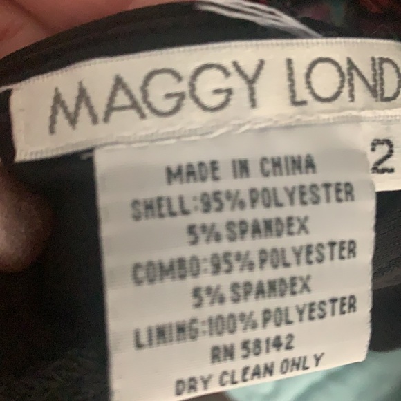 🌺2 for $23 🌺 Cute double v-neck multi-colored dress from coastal boutique - Picture 14 of 15